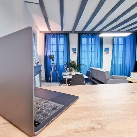 Appartement Ma Douce Charente - Superbe T3 Design Et Fonctionnel - Hyper Centre A Saintes Zewnętrze zdjęcie