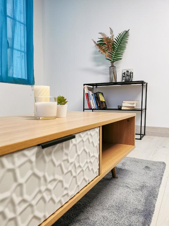 Appartement Ma Douce Charente - Superbe T3 Design Et Fonctionnel - Hyper Centre A Saintes Zewnętrze zdjęcie