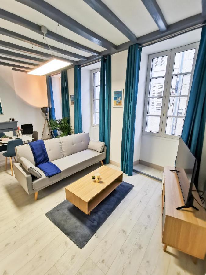 Appartement Ma Douce Charente - Superbe T3 Design Et Fonctionnel - Hyper Centre A Saintes Zewnętrze zdjęcie