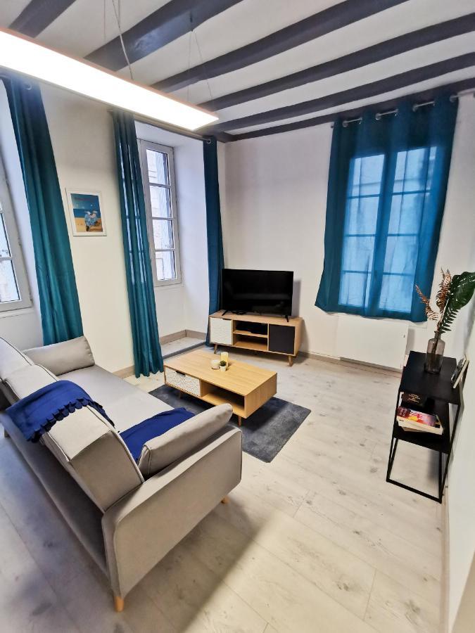 Appartement Ma Douce Charente - Superbe T3 Design Et Fonctionnel - Hyper Centre A Saintes Zewnętrze zdjęcie