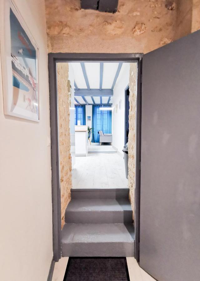 Appartement Ma Douce Charente - Superbe T3 Design Et Fonctionnel - Hyper Centre A Saintes Zewnętrze zdjęcie