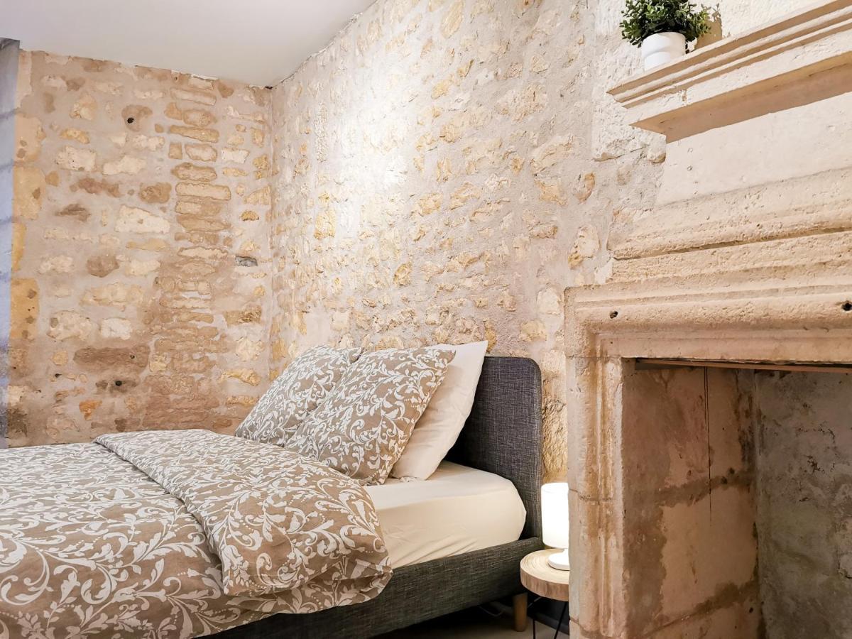 Appartement Ma Douce Charente - Superbe T3 Design Et Fonctionnel - Hyper Centre A Saintes Zewnętrze zdjęcie