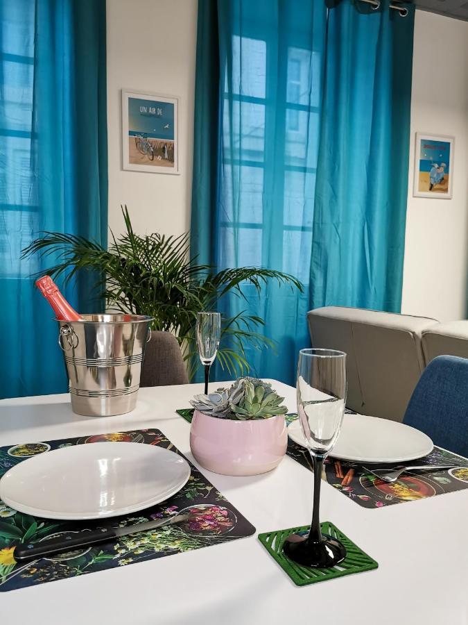 Appartement Ma Douce Charente - Superbe T3 Design Et Fonctionnel - Hyper Centre A Saintes Zewnętrze zdjęcie
