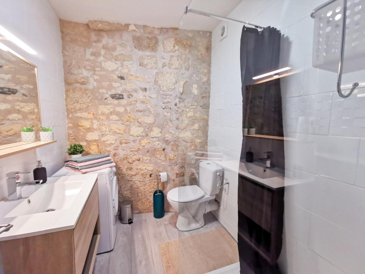 Appartement Ma Douce Charente - Superbe T3 Design Et Fonctionnel - Hyper Centre A Saintes Zewnętrze zdjęcie